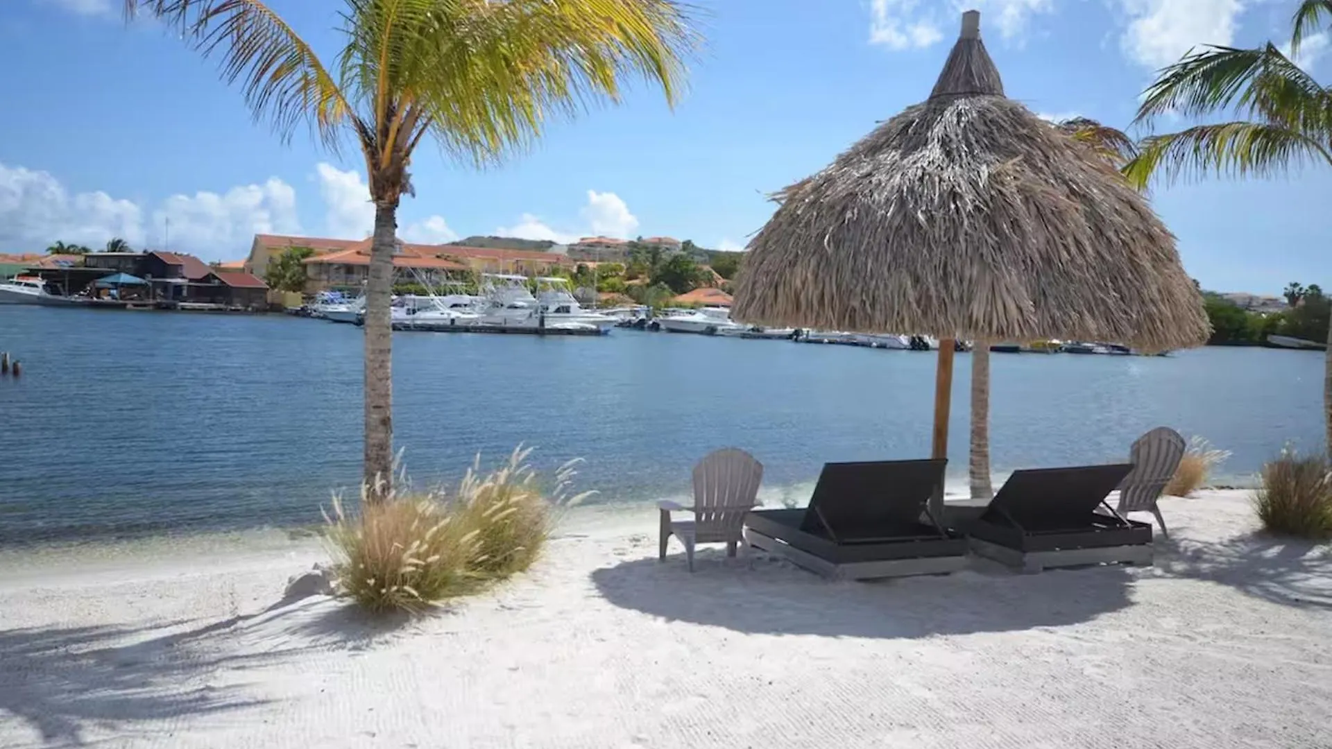 Villa Devries C4 Jan Thiel Private Beachfront Pool Willemstad 0*,